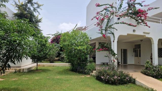 Villa Saraba Сомоне Екстер'єр фото